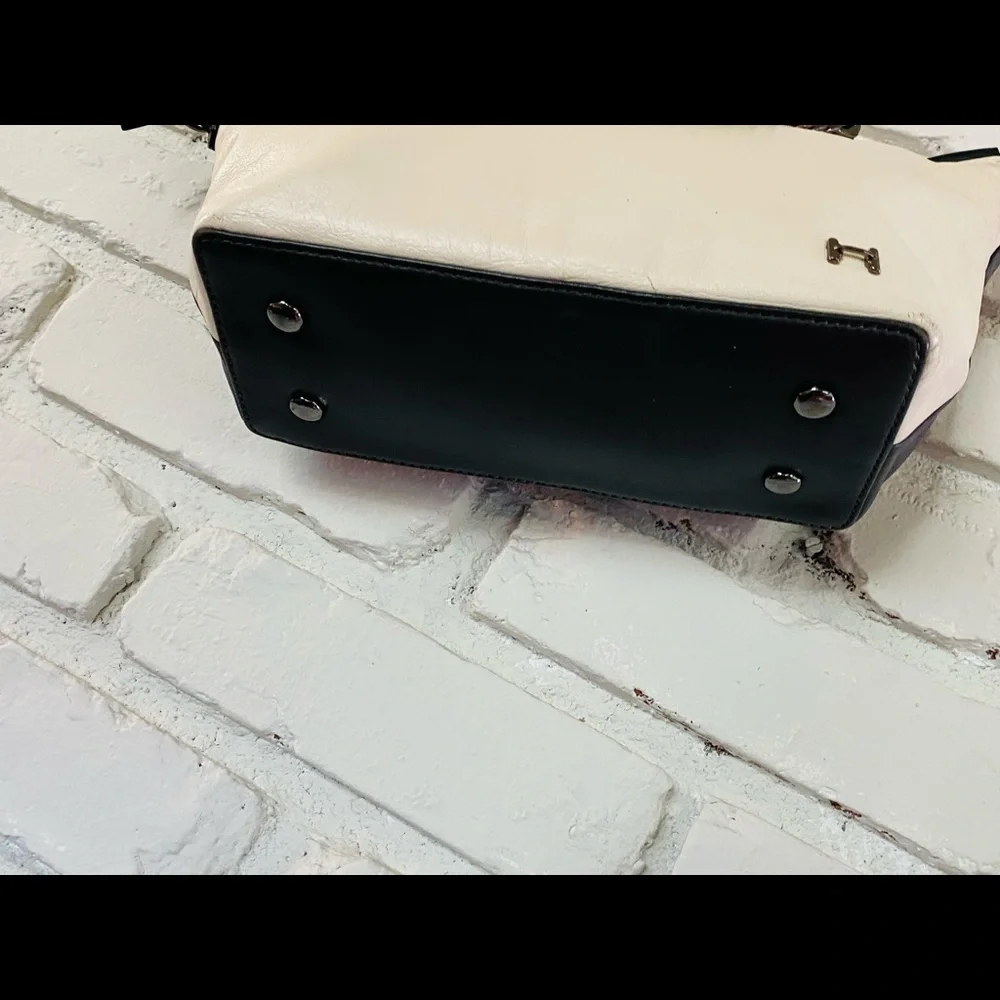 - Halston Heritage Black /gray White Satchel Handbag - Picture 7 of 10